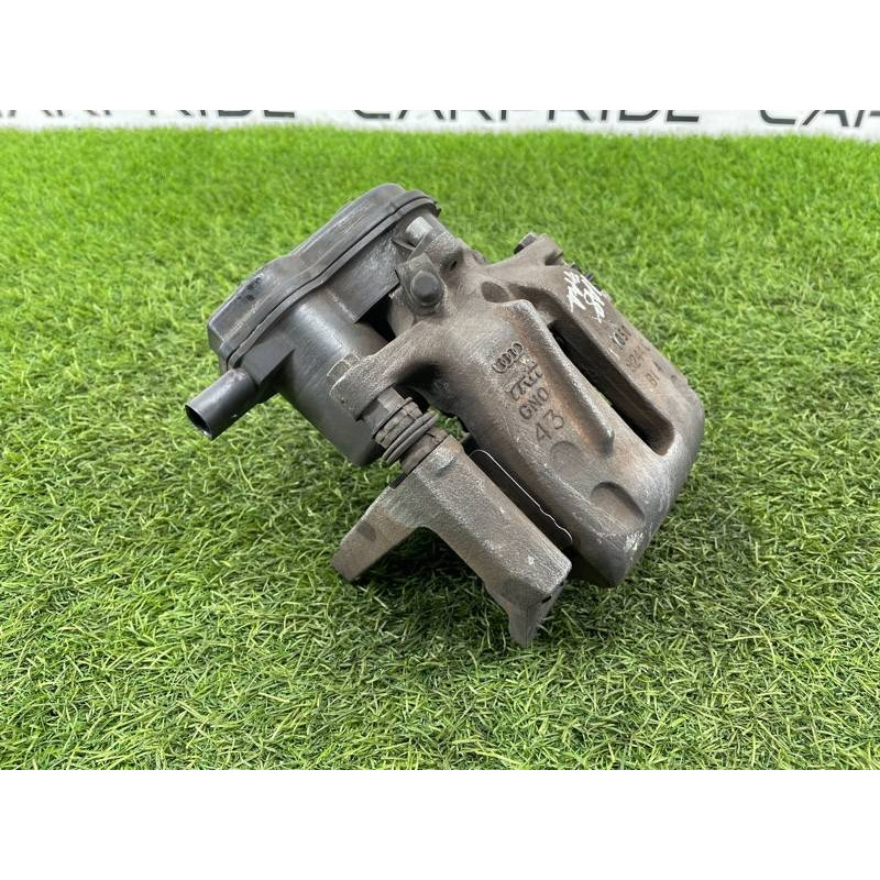 Суппорт тормозной (тормозная система) AUDI A8 D4 2011 4,2 4H0615404A