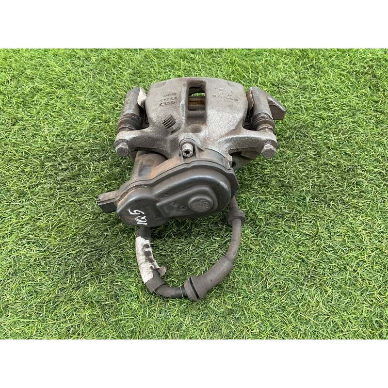 Суппорт тормозной (тормозная система) Audi Q5 8R 2012 3.2 CALB 8K0615403B