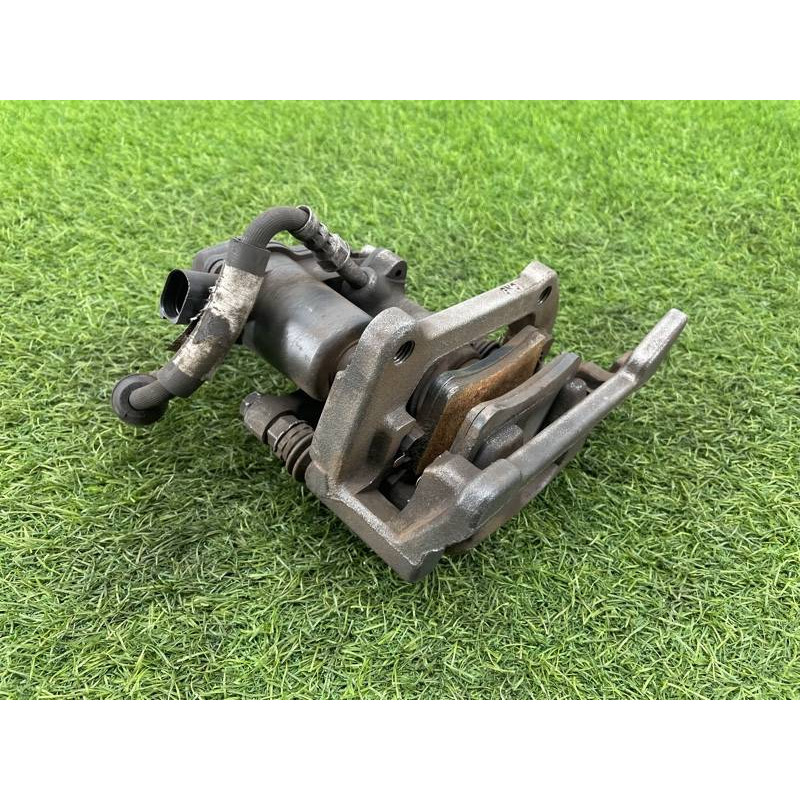 Суппорт тормозной (тормозная система) Audi Q5 8R 2012 3.2 CALB 8K0615403B