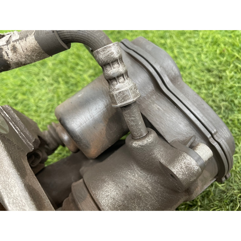 Суппорт тормозной (тормозная система) Audi Q5 8R 2012 3.2 CALB 8K0615403B