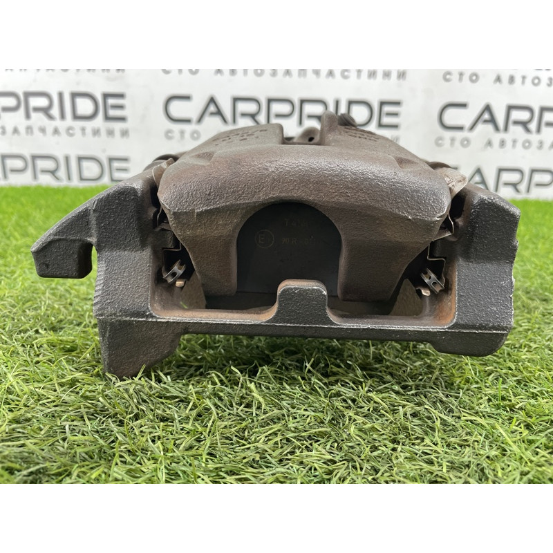 Суппорт тормозной (тормозная система) Audi Q5 8R 2012 3.2 CALB 8K0615403B