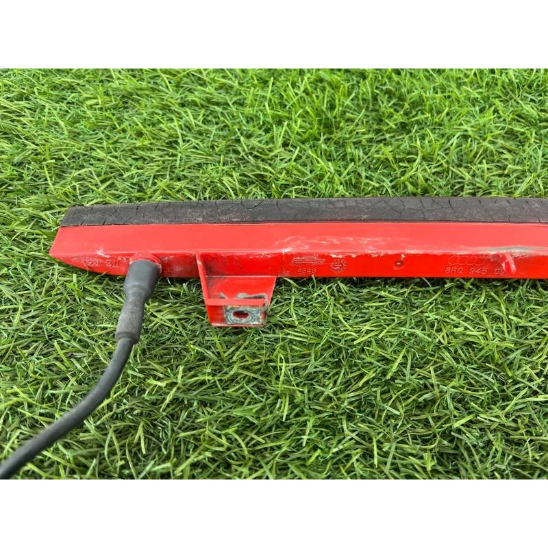 Повторитель стоп сигнала (оптика) Audi Q5 8R 2012 3.2 CALB 8R0945097