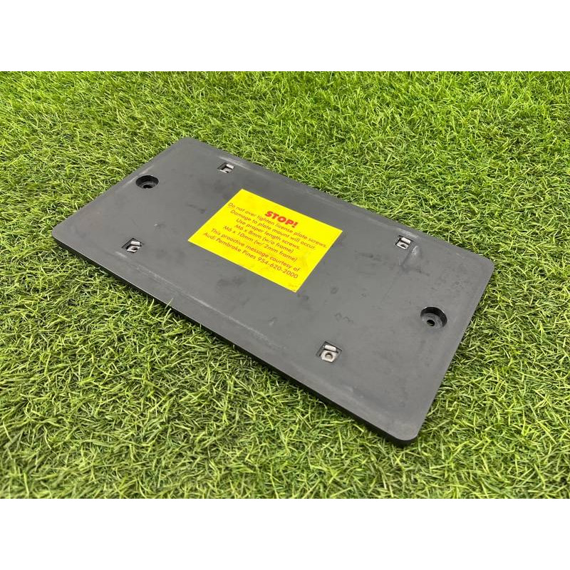 Площадка номерного знака (кузов и элементы) Audi Q5 8R 2012 3.2 CALB 8T0827113A01C