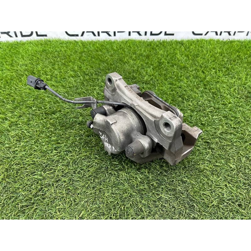 Суппорт тормозной (тормозная система) AUDI A4 B9 2017 2.0L 8W0615123