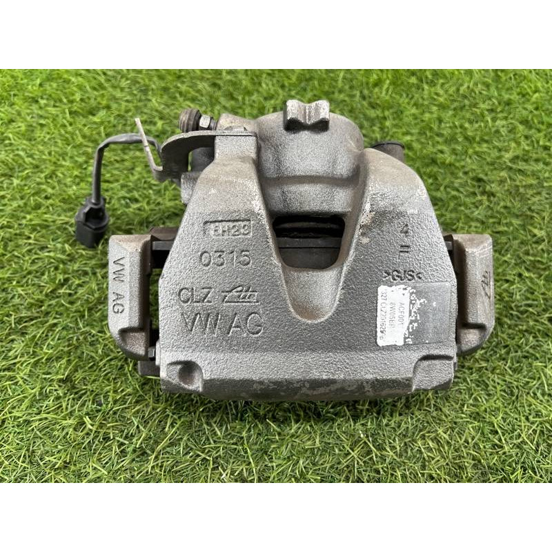 Суппорт тормозной (тормозная система) AUDI A4 B9 2017 2.0L 8W0615123