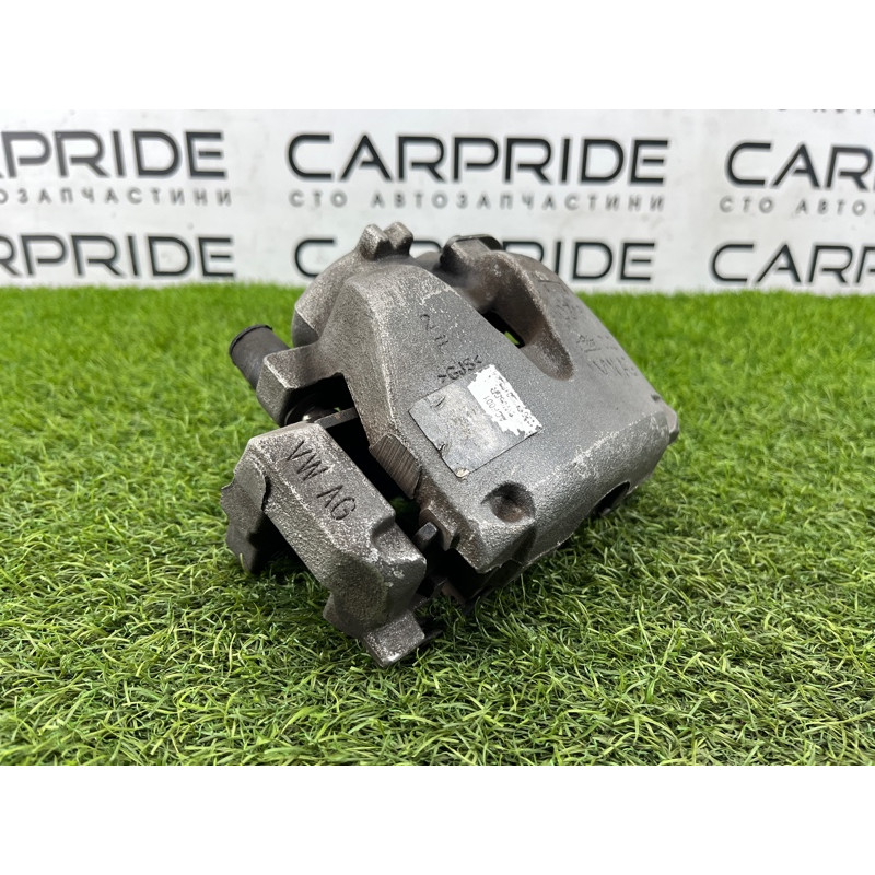 Суппорт тормозной (тормозная система) AUDI A4 B9 2017 2.0L 8W0615124