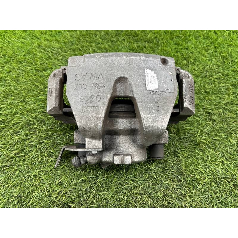 Суппорт тормозной (тормозная система) AUDI A4 B9 2017 2.0L 8W0615124