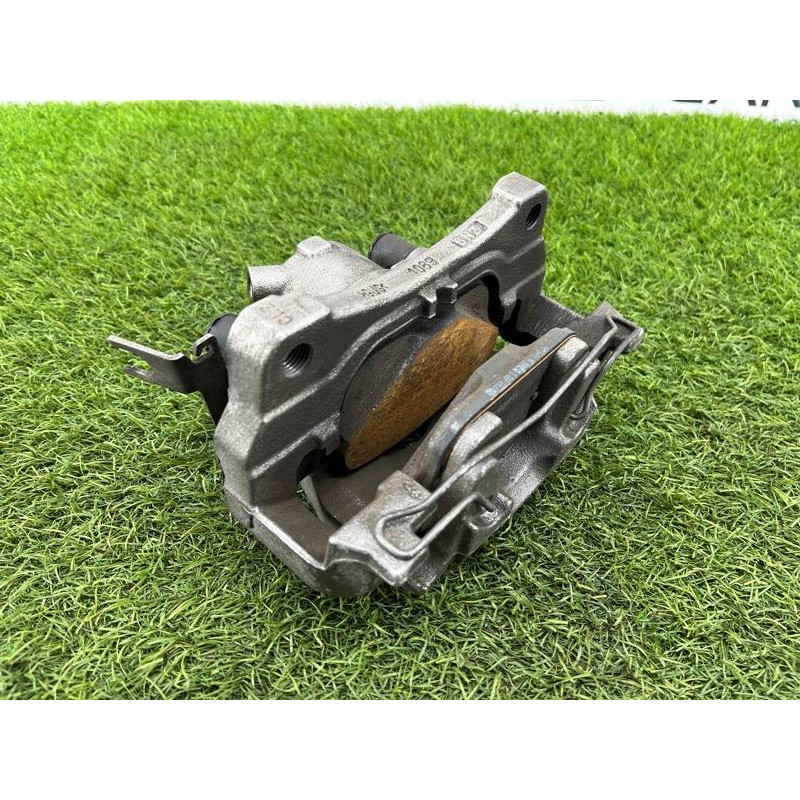 Суппорт тормозной (тормозная система) AUDI A4 B9 2017 2.0L 8W0615124