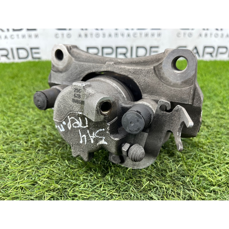 Суппорт тормозной (тормозная система) AUDI A4 B9 2017 2.0L 8W0615124