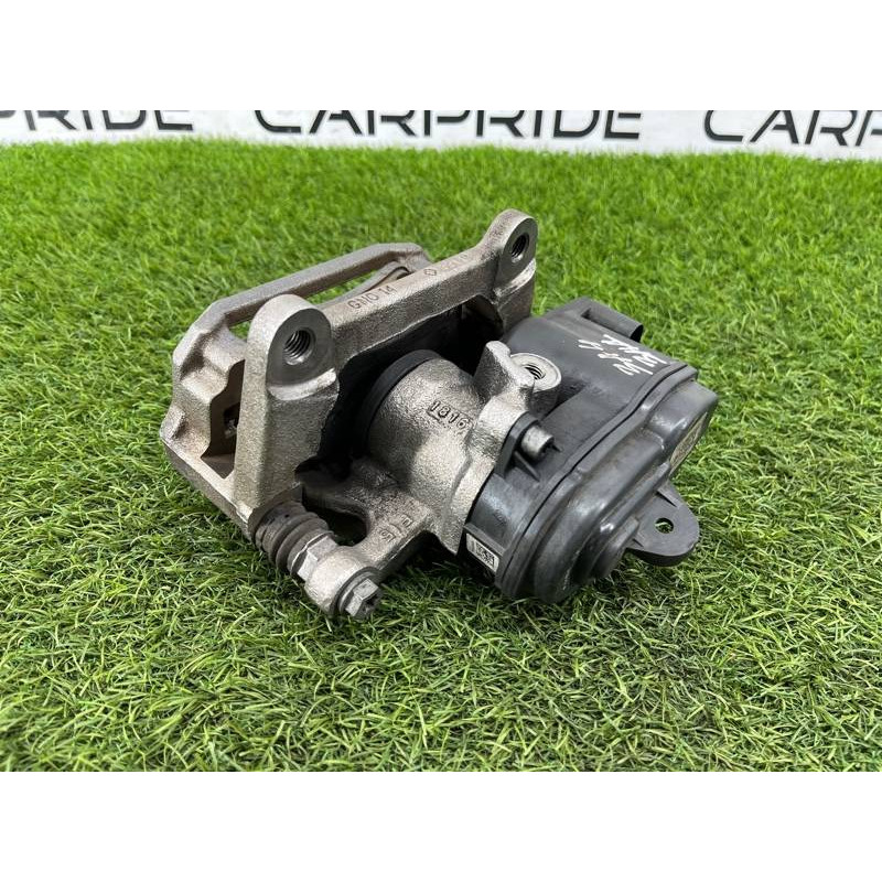 Суппорт тормозной (тормозная система) AUDI A4 B9 2017 2.0L 8W0615403