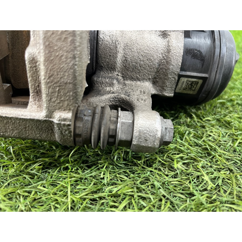 Суппорт тормозной (тормозная система) AUDI A4 B9 2017 2.0L 8W0615403