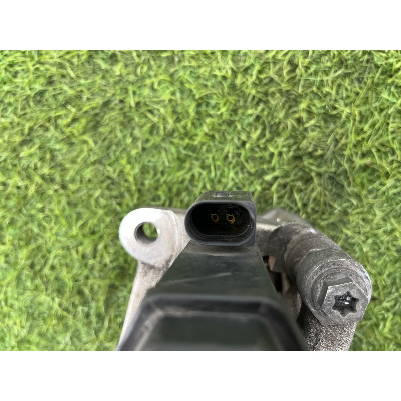 Суппорт тормозной (тормозная система) AUDI A4 B9 2017 2.0L 8W0615403