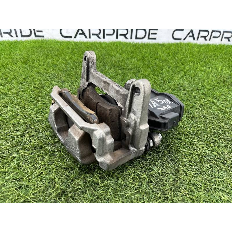 Гальмівний супорт (гальмівна система) Audi A5 F5 2019 2.0 TFSI 8W0615404A