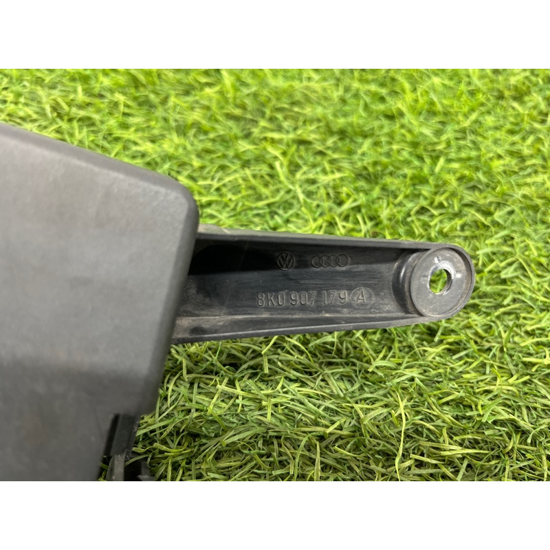 Кронштейн блока системы открывания ворот гаража (кузов и элементы) Audi Q5 8R 2012 3.2 CALB 8K0907179A