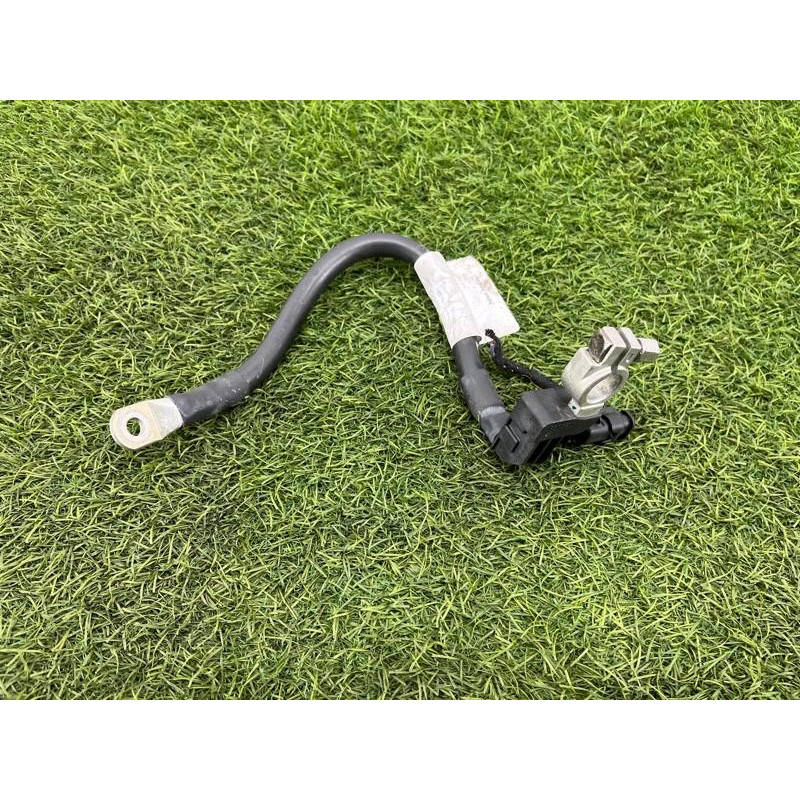 Клемма минусовая (электрика) Audi Q5 8R 2012 3.2 CALB 8R0915181