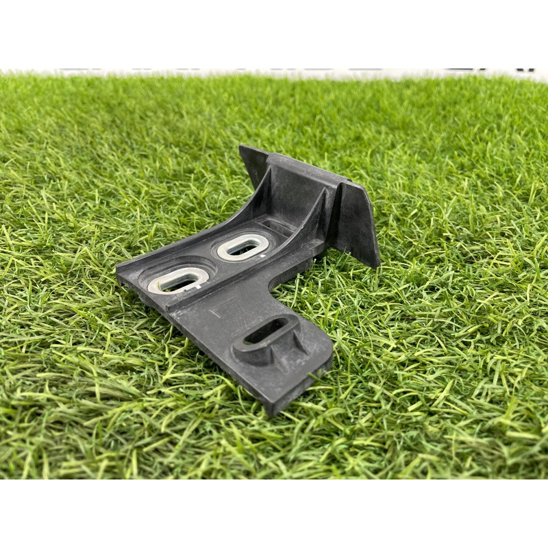 Крепление бампера (кузов и элементы) AUDI A8 D4 2011 4,2 4H0807135C