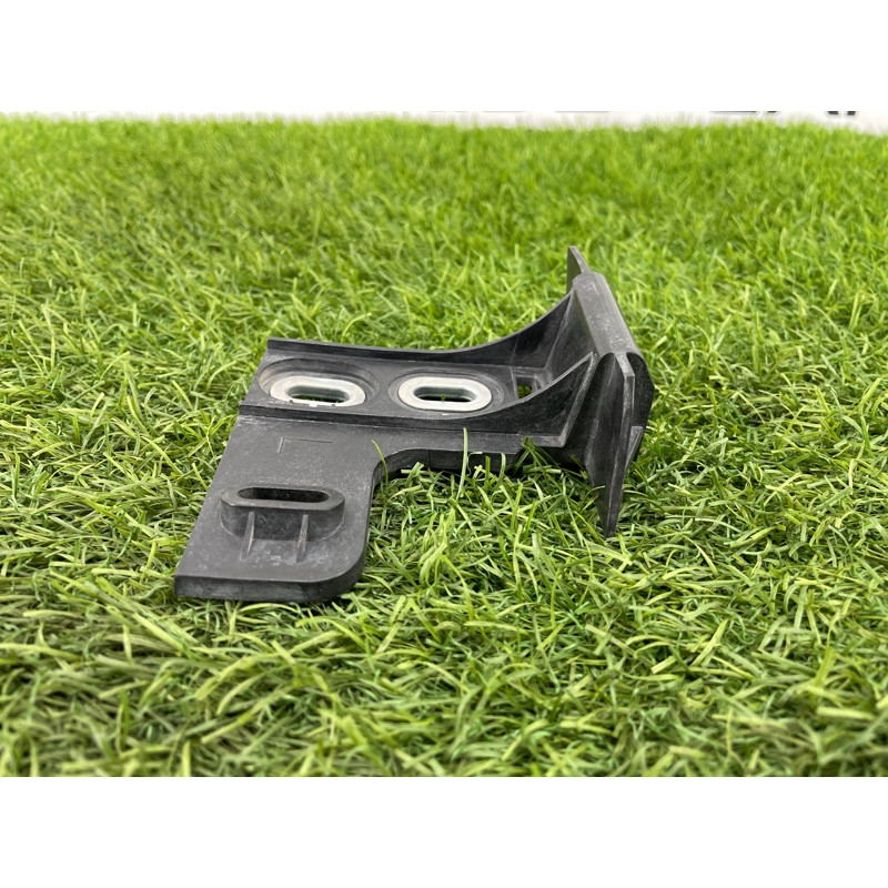 Крепление бампера (кузов и элементы) AUDI A8 D4 2011 4,2 4H0807135C