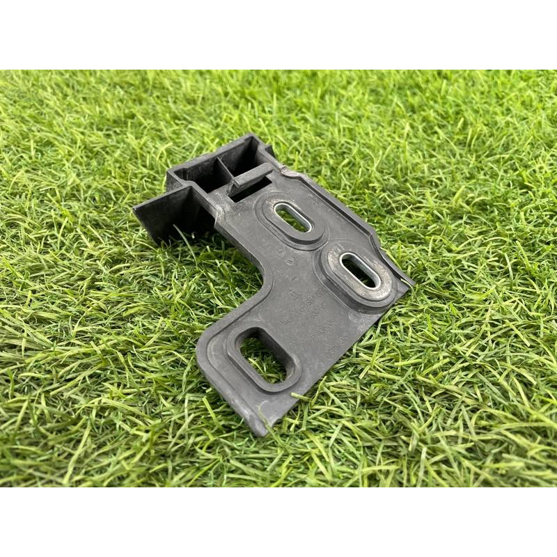 Крепление бампера (кузов и элементы) AUDI A8 D4 2011 4,2 4H0807135C