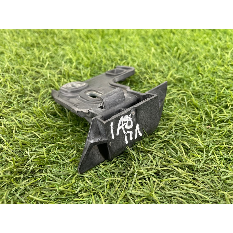 Крепление бампера (кузов и элементы) AUDI A8 D4 2011 4,2 4H0807135C