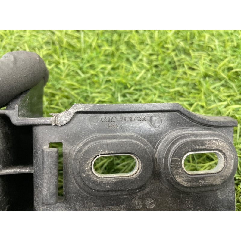 Крепление бампера (кузов и элементы) AUDI A8 D4 2011 4,2 4H0807135C