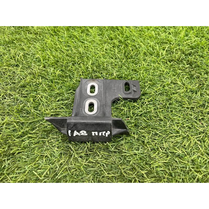 Крепление бампера (кузов и элементы) AUDI A8 D4 2011 4,2 4H0807136C