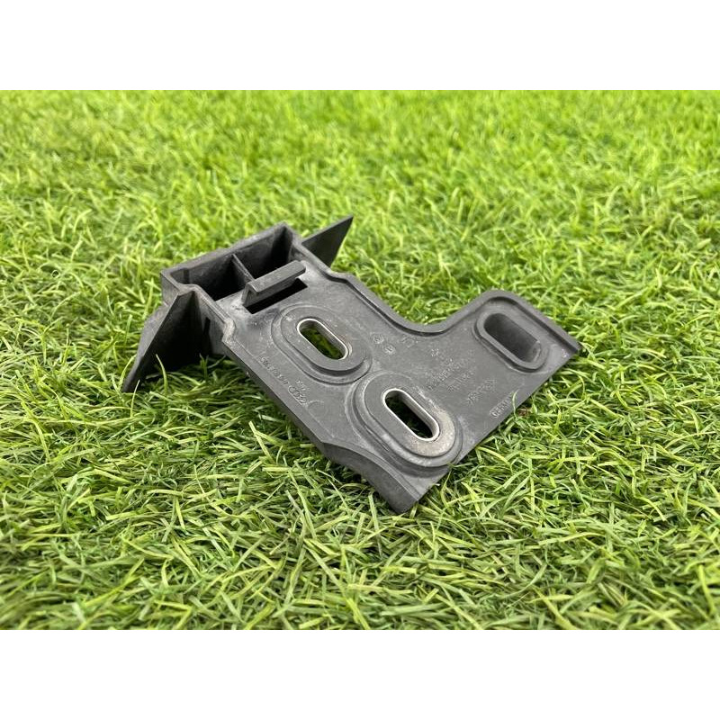 Крепление бампера (кузов и элементы) AUDI A8 D4 2011 4,2 4H0807136C