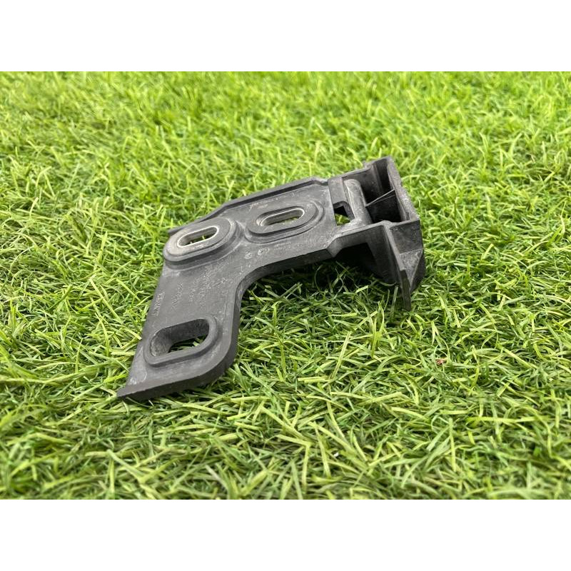 Крепление бампера (кузов и элементы) AUDI A8 D4 2011 4,2 4H0807136C