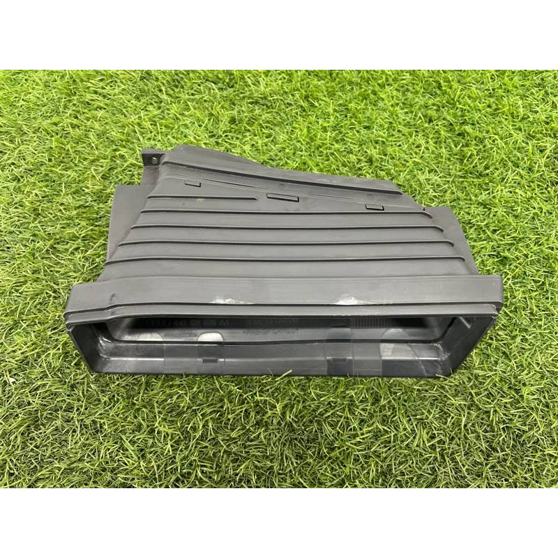 Воздухозаборник (впускная система) AUDI A8 D4 2011 4,2 4H0129628AA