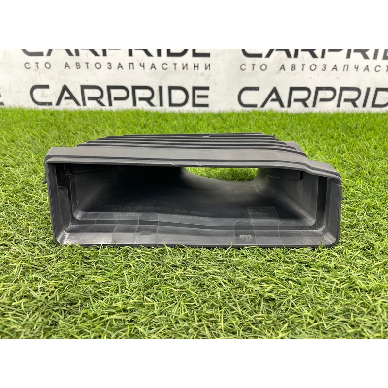 Воздухозаборник (впускная система) AUDI A8 D4 2011 4,2 4H0129627P