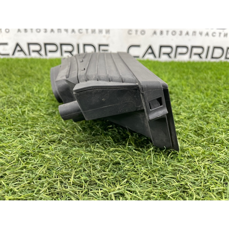 Воздухозаборник (впускная система) AUDI A8 D4 2011 4,2 4H0129627P