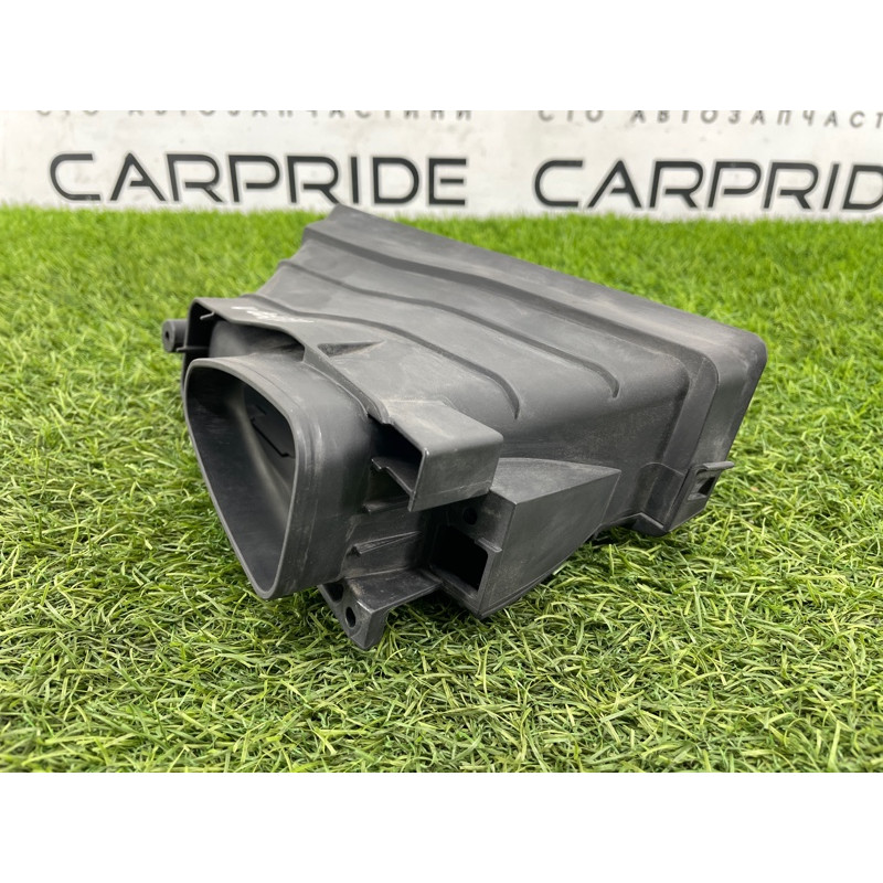 Воздухозаборник (впускная система) AUDI A8 D4 2011 4,2 4H0129627P