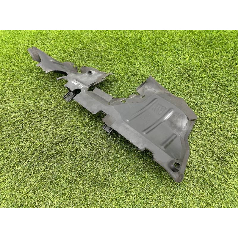 Диффузор радиатора (кузов и элементы) AUDI A8 D4 2011 4,2 4h0121283b