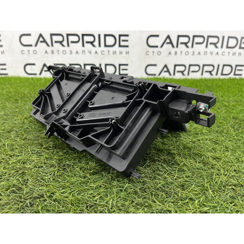 Монитор (электрика) Audi A5 F5 2019 2.0 TFSI 8W1919605