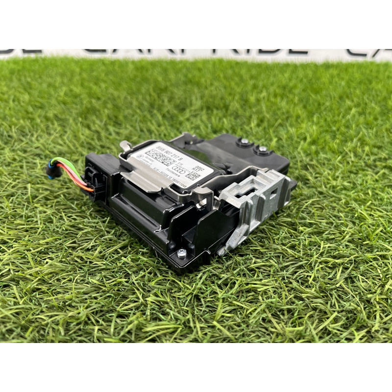 Камера вспомогательных систем водителя (электрика) Audi A5 F5 2019 2.0 TFSI 8W6907217B