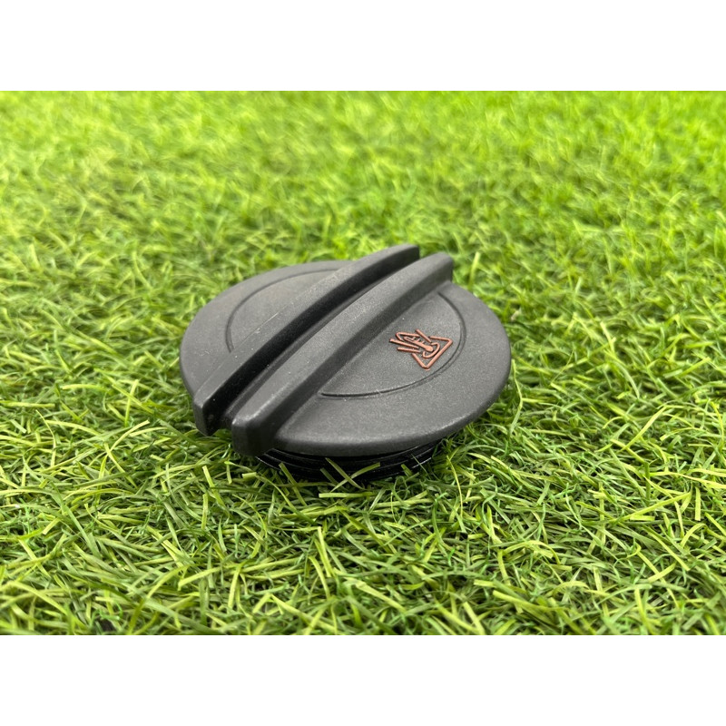 Крышка расширительного бачка (система охлаждения) AUDI A8 D4 2011 4,2 5Q0121321