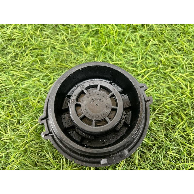 Крышка расширительного бачка (система охлаждения) AUDI A8 D4 2011 4,2 5Q0121321