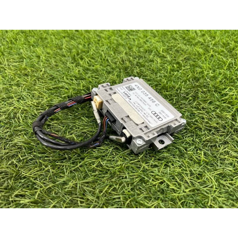 Усилитель антенны (электрика) Audi A5 F5 2019 2.0 TFSI 4N0035456C