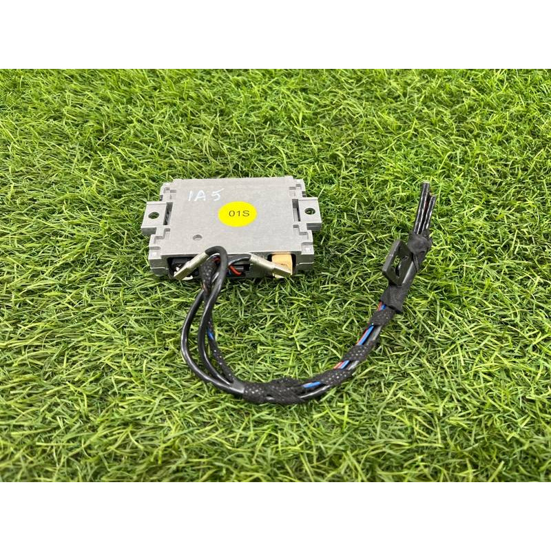 Усилитель антенны (электрика) Audi A5 F5 2019 2.0 TFSI 4N0035456C