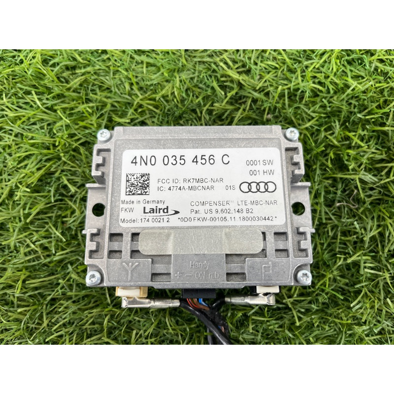 Усилитель антенны (электрика) Audi A5 F5 2019 2.0 TFSI 4N0035456C