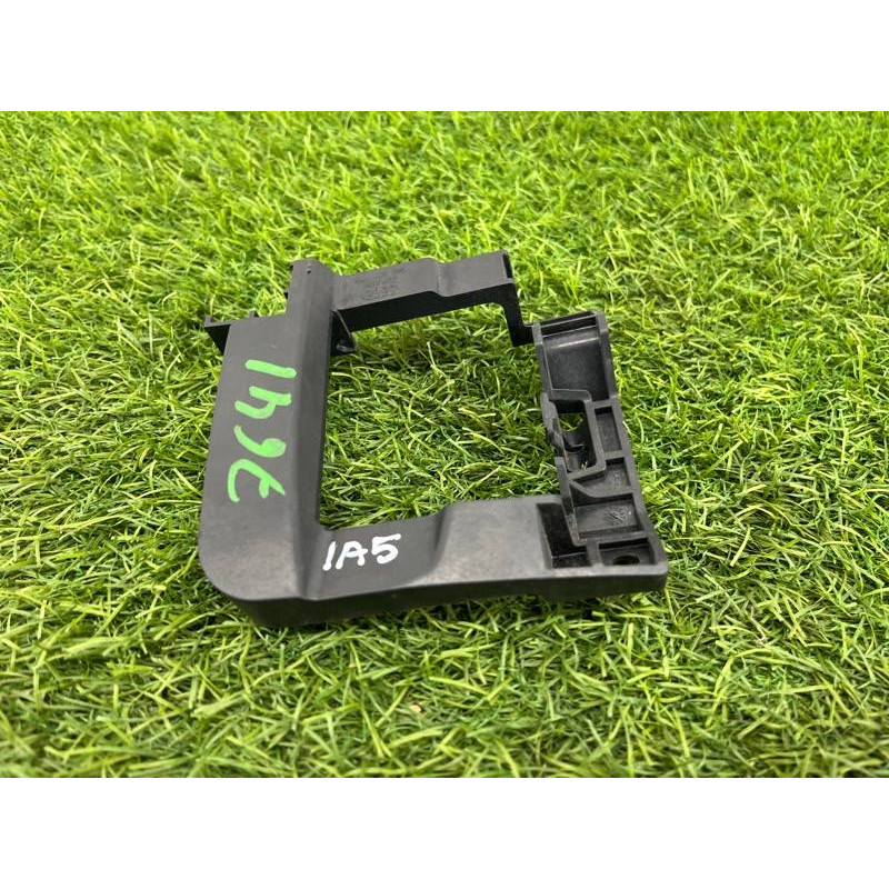 Кронштейн датчика слепых зон (кузов и элементы) Audi A5 F5 2019 2.0 TFSI 8W6907176