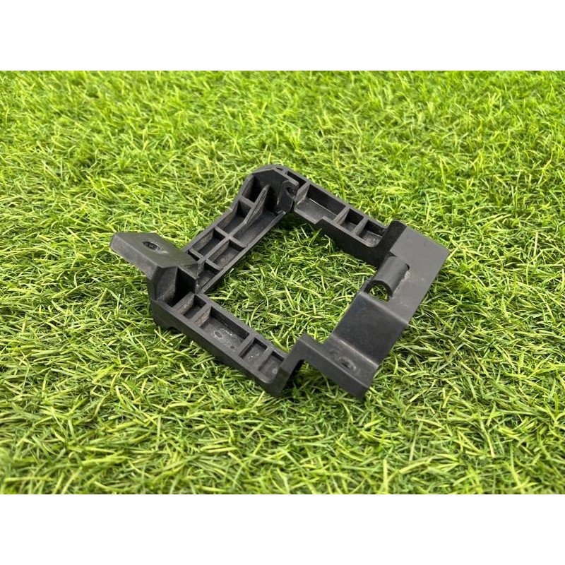 Кронштейн датчика слепых зон (кузов и элементы) Audi A5 F5 2019 2.0 TFSI 8W6907176