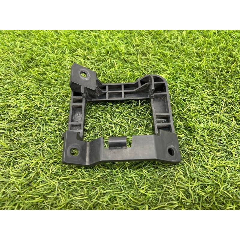 Кронштейн датчика слепых зон (кузов и элементы) Audi A5 F5 2019 2.0 TFSI 8W6907176