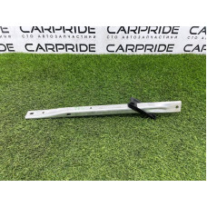 Распорка передней панели