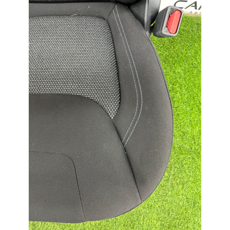 Передні сидіння (салон) Jeep Cherokee KL 2019 2.4 6SS97LAAAD