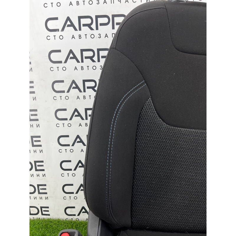 Передні сидіння (салон) Jeep Cherokee KL 2019 2.4 6SS97LAAAD