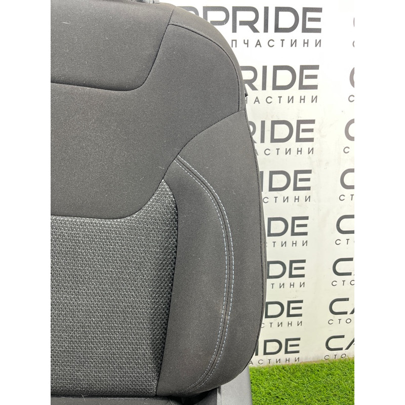 Передні сидіння (салон) Jeep Cherokee KL 2019 2.4 6SS97LAAAD