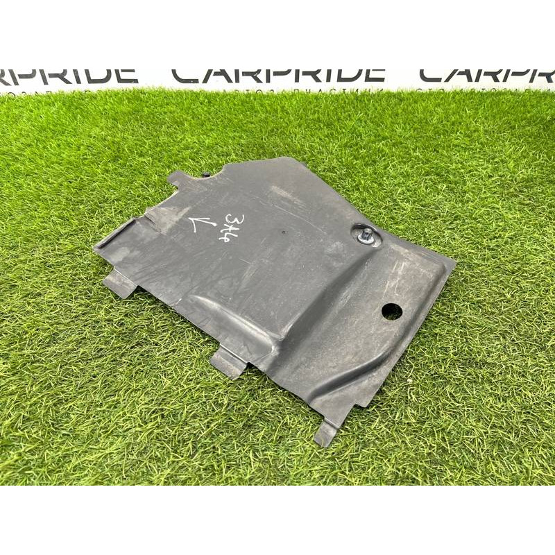 Защита днища (кузов и элементы) AUDI A4 B9 2017 2.0L 8W0825201