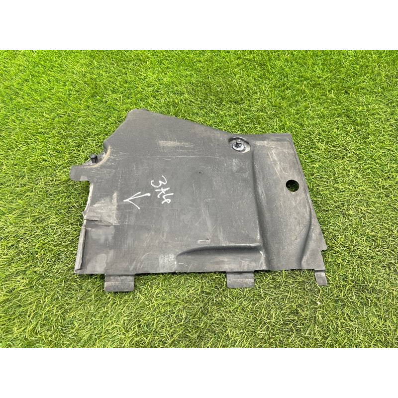 Защита днища (кузов и элементы) AUDI A4 B9 2017 2.0L 8W0825201