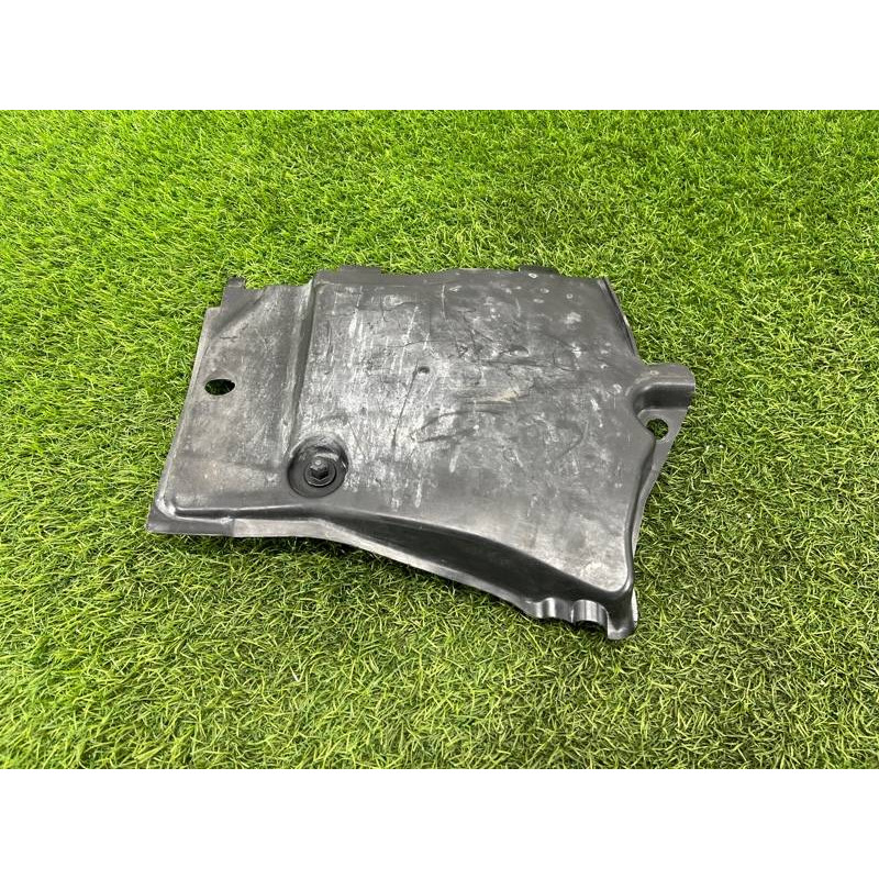 Защита днища (кузов и элементы) Audi A5 F5 2019 2.0 TFSI 8W0825201