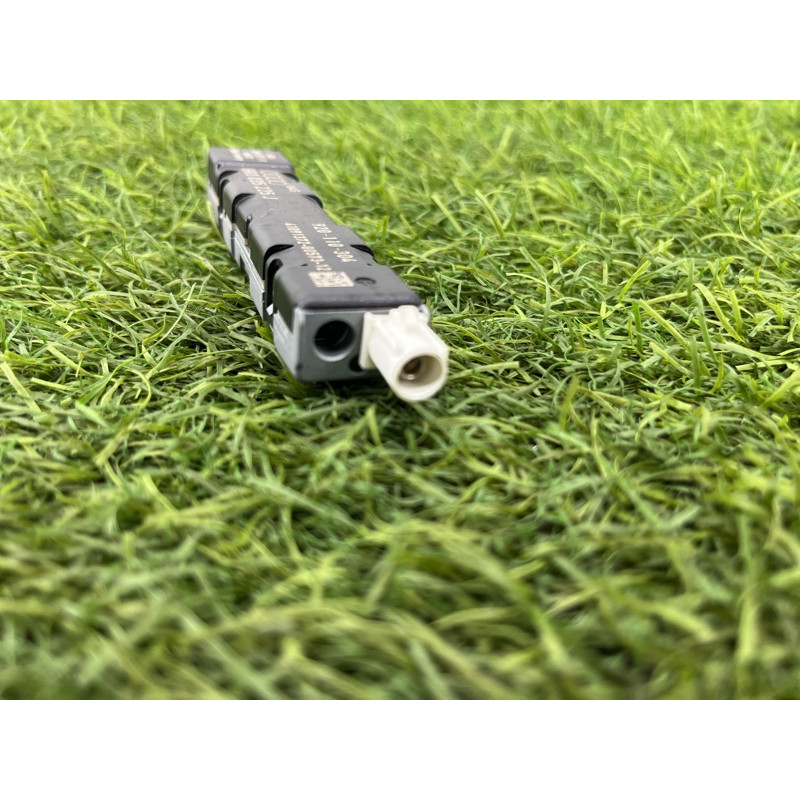 Усилитель антенны (электрика) Audi Q5 8R 2012 3.2 CALB 8R0035225J